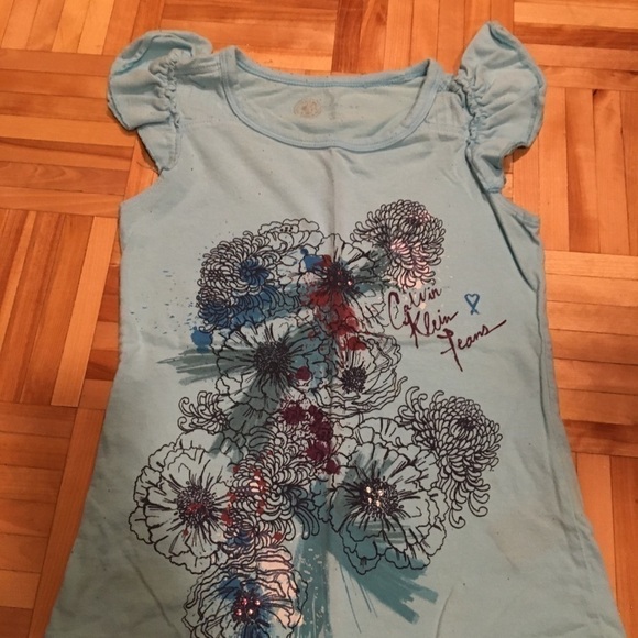 5/15$ Calvin Klein t-shirt​ - Picture 2 of 4